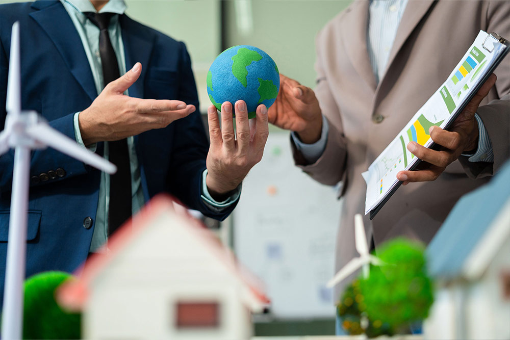 Cross-border property advisory